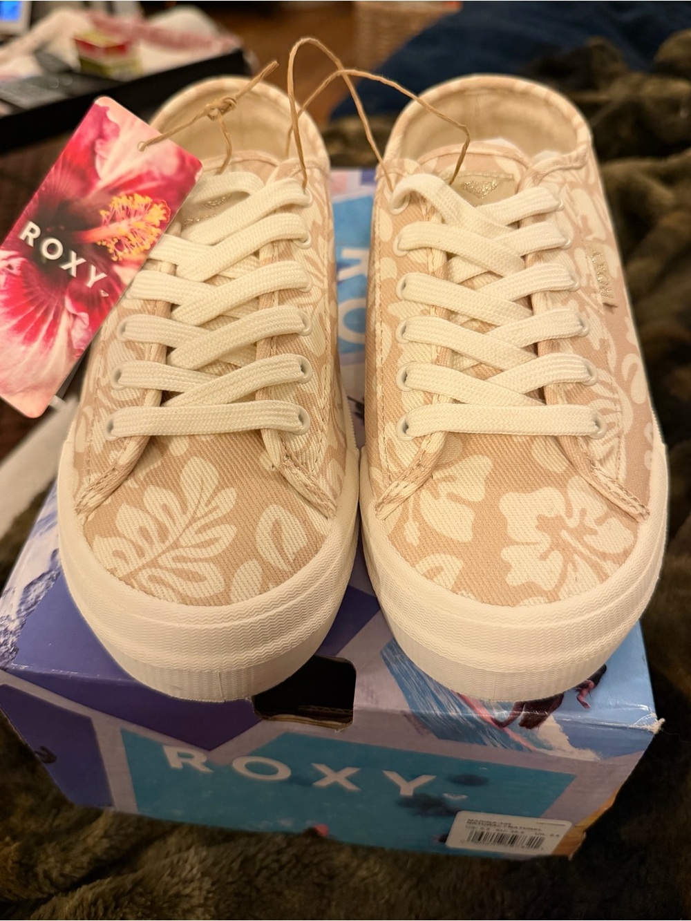 Roxy Beige Floral Canvas Marina Sneakers